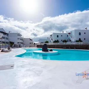 Rose Costa Teguise